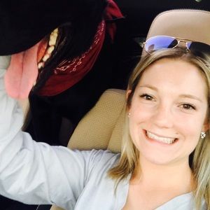 Meet your Posher, Elaina